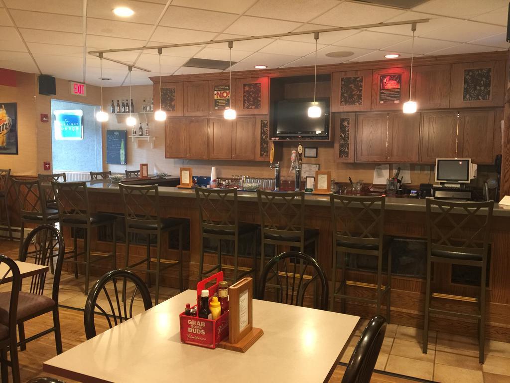 Quality Inn & Suites Danville Extérieur photo