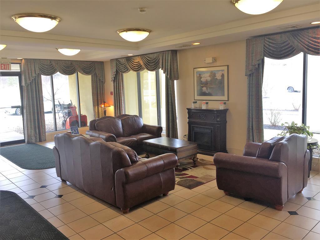 Quality Inn & Suites Danville Extérieur photo
