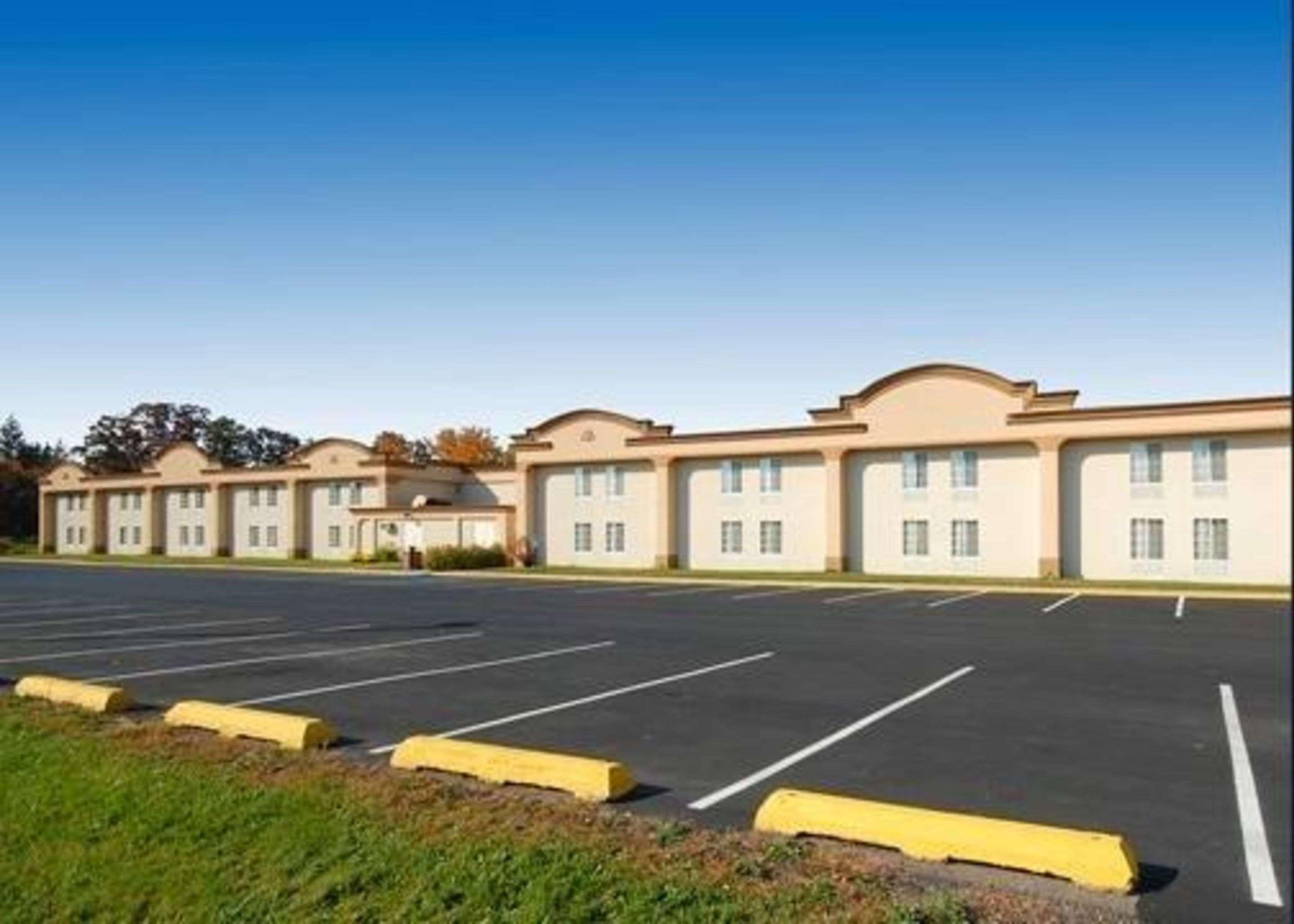 Quality Inn & Suites Danville Extérieur photo